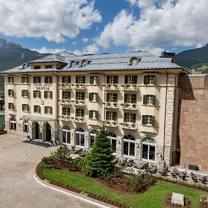 Hotel Grand Savoia Cortina D'ampezzo, A Radisson Collection, Cortina d'Ampezzo